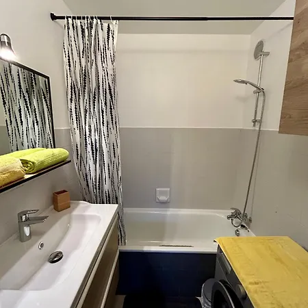 Cocoon Vue ☆ En Face Du Port De ☆ Golfe-Juan